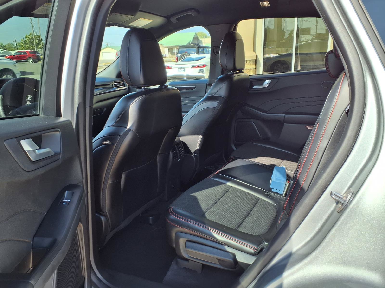 Used 2023 Ford Escape ST-Line w/ Tech Pack #1 FWD image 13