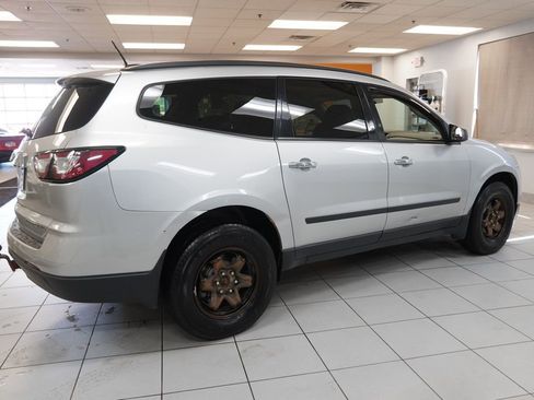 Used 2016 Chevrolet Traverse LS AWD/4WD image 10