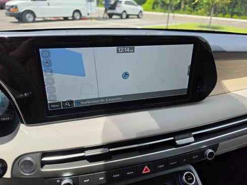 Used 2025 Hyundai Palisade Limited FWD image 7