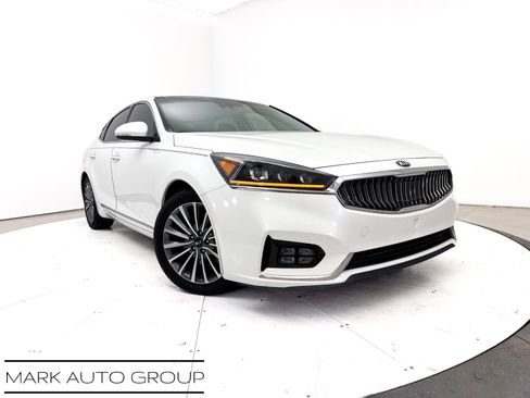 Used 2017 Kia Cadenza Technology FWD image 1