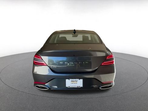 Used 2025 Genesis G70 2.5T image 12