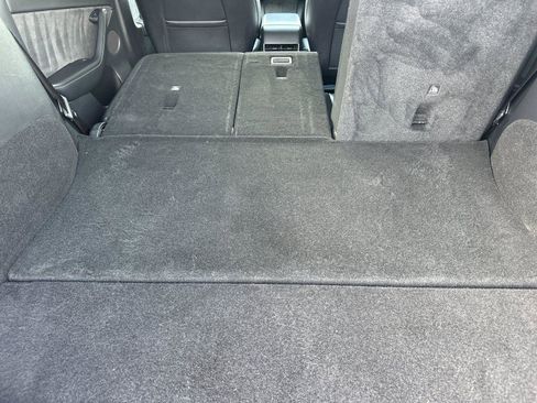 Used 2022 Tesla Model Y Long Range image 14