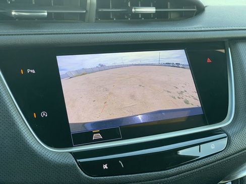 Certified 2022 Cadillac XT5 Luxury image 12