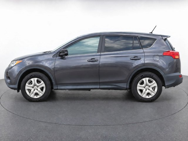 Used 2015 Toyota RAV4 LE FWD image 4