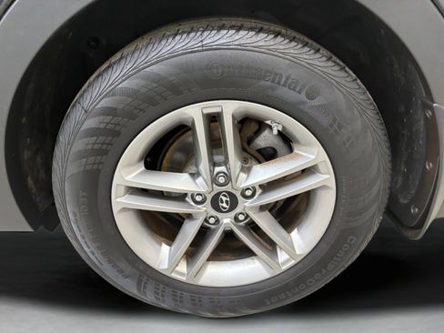 Used 2017 Hyundai Santa Fe Sport image 10