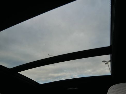 Certified 2025 BMW X6 M60i w/ Parking Assistance Package image 33