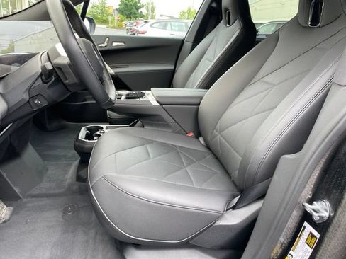 Used 2026 BMW iX xDrive45 w/ Premium Package AWD/4WD image 6