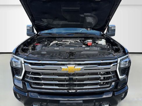 Used 2025 Chevrolet Silverado 2500 LTZ w/ LTZ Premium Package AWD/4WD image 33