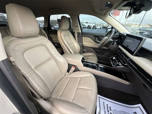 Used 2023 Lincoln Corsair FWD image 24