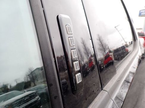 Used 2022 Ford F150 Lariat w/ Equipment Group 502A High image 16