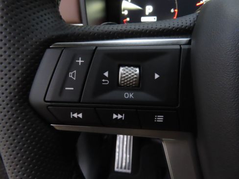 New 2025 Mitsubishi Outlander SEL image 12