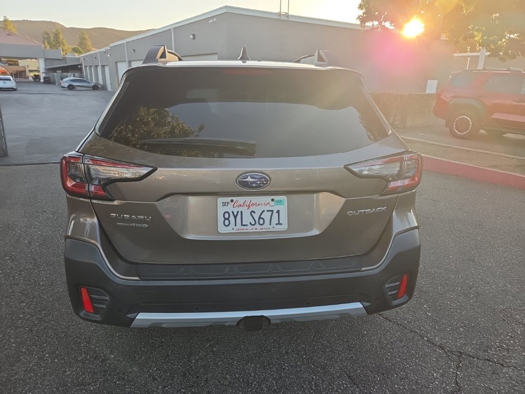 Used 2022 Subaru Outback Limited AWD/4WD image 4