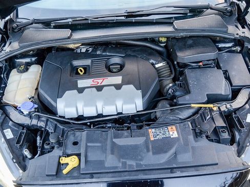 Used 2016 Ford Focus ST image 28