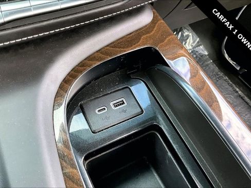 Used 2023 Cadillac Escalade ESV Sport Platinum w/ LPO, ONYX Package image 15