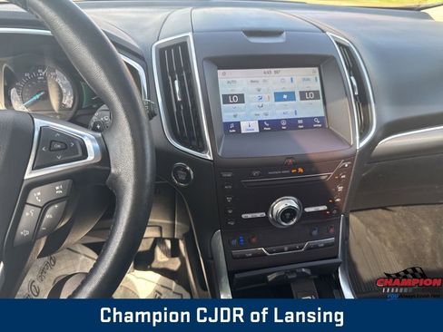 Used 2019 Ford Edge Titanium w/ Equipment Group 301A AWD/4WD image 35