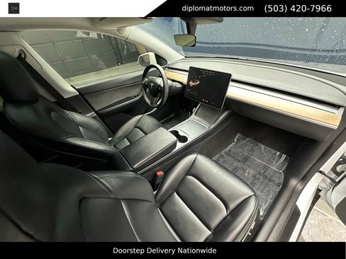 Used 2021 Tesla Model Y Performance image 18