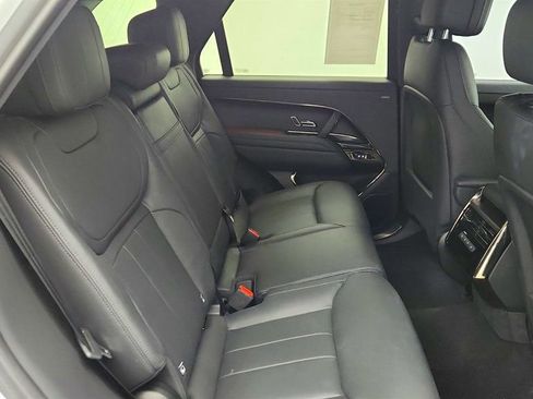 Used 2024 Land Rover Range Rover Sport Dynamic SE image 22