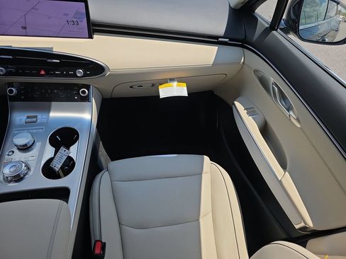 New 2026 Genesis GV70 2.5T Advanced AWD/4WD image 16