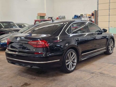Used 2017 Volkswagen Passat 1.8T R-Line image 15