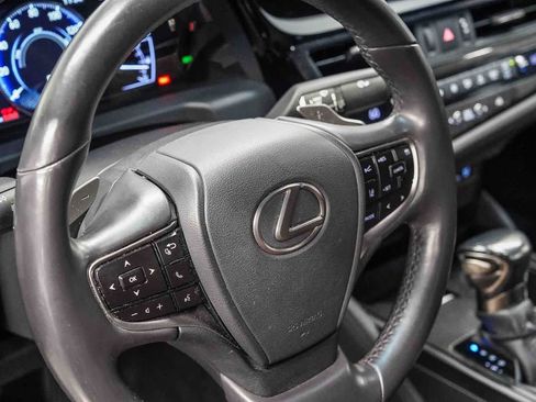 Used 2023 Lexus ES 300h w/ Premium Package FWD image 21