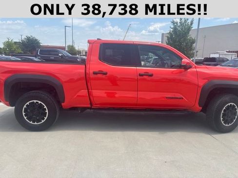 Used 2024 Toyota Tacoma TRD Off-Road w/ TRD Off Road Premium Package AWD/4WD image 2