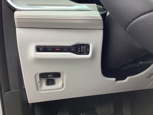 New 2026 Jeep Cherokee Limited AWD/4WD image 15