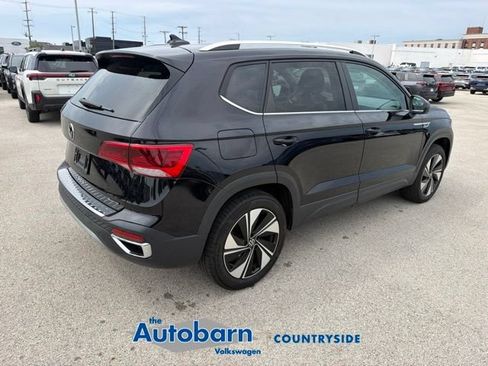 Used 2024 Volkswagen Taos SE AWD/4WD image 6