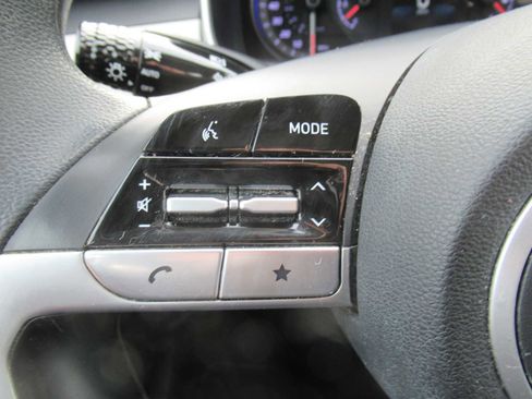 Used 2023 Hyundai Tucson SE image 22