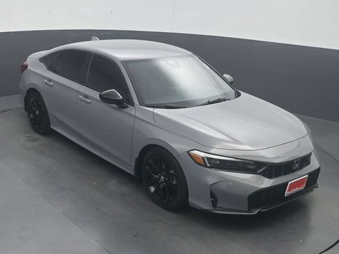 Used 2025 Honda Civic Sport image 19