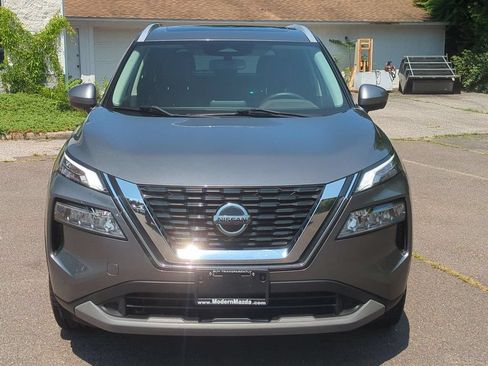 Used 2021 Nissan Rogue SV w/ Premium Package AWD/4WD image 9