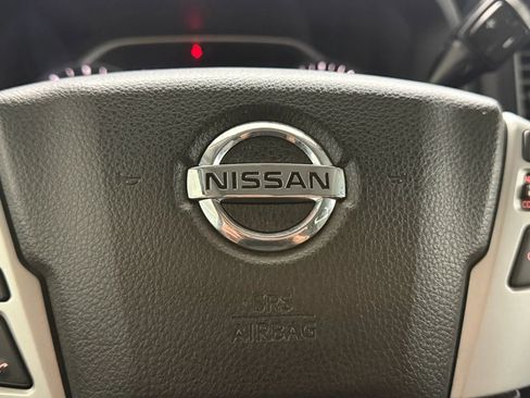 Used 2020 Nissan Titan S image 24