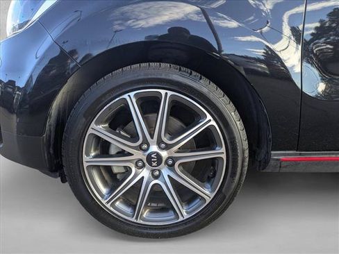 Used 2018 Kia Soul ! FWD image 17