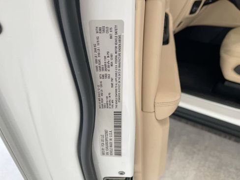 Used 2023 Jeep Grand Cherokee L Limited w/ Luxury Tech Group II image 29