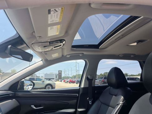 Certified 2023 Hyundai Tucson SEL w/ Convenience Package FWD image 15
