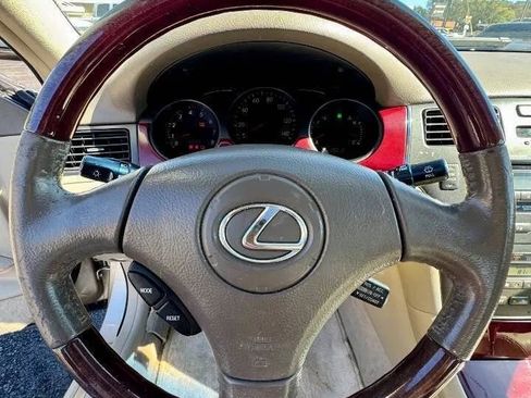 Used 2004 Lexus ES 330 ES 330 Sedan 4D image 12