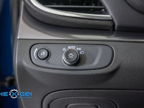 Used 2020 Buick Encore Preferred w/ Safety Package FWD image 13