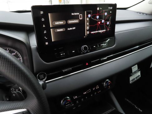 New 2026 Mitsubishi Outlander ES FWD image 17