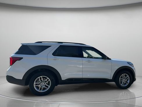 New 2026 Ford Explorer Active image 34