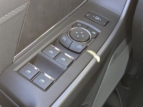 New 2026 Ford F350 Lariat w/ Black Appearance Package image 27