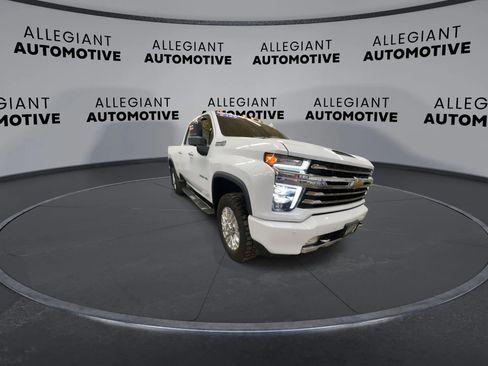Used 2020 Chevrolet Silverado 3500 High Country w/ Z71 Off-Road Package AWD/4WD image 4