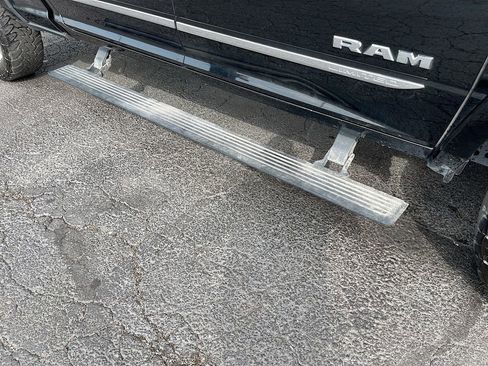 Used 2022 RAM 2500 Limited AWD/4WD image 34