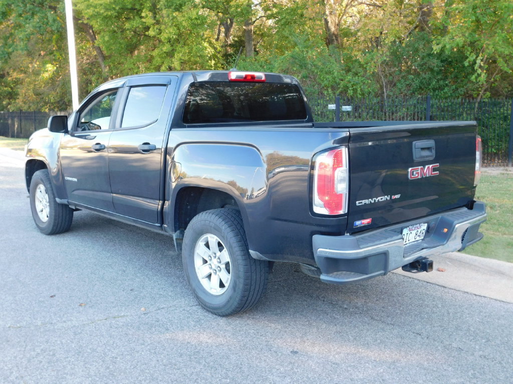 Used 2020 GMC Canyon 2WD Crew Cab w/ Convenience Package image 3