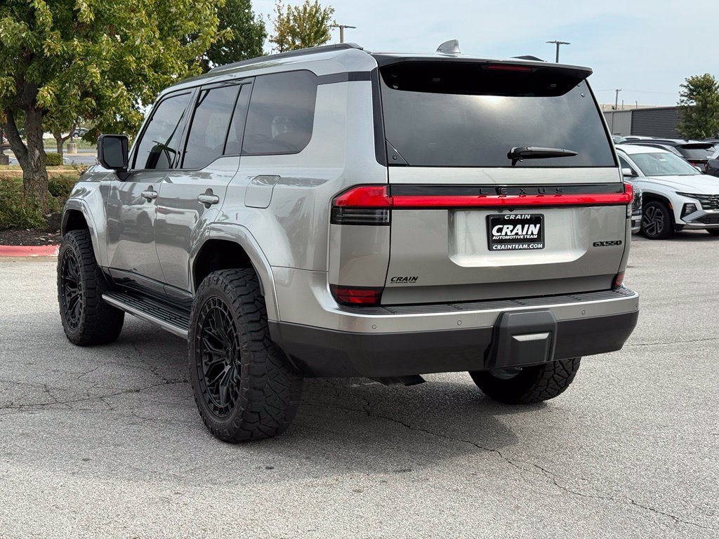 Used 2026 Lexus GX 550 w/ Accessory Package (2T) AWD/4WD image 5