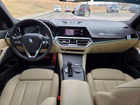 Used 2021 BMW 330i xDrive Sedan w/ Convenience Package image 17