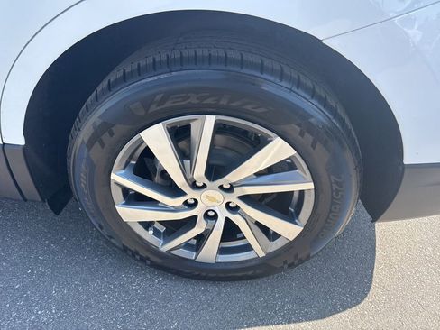 Used 2022 Chevrolet Equinox Premier FWD image 34