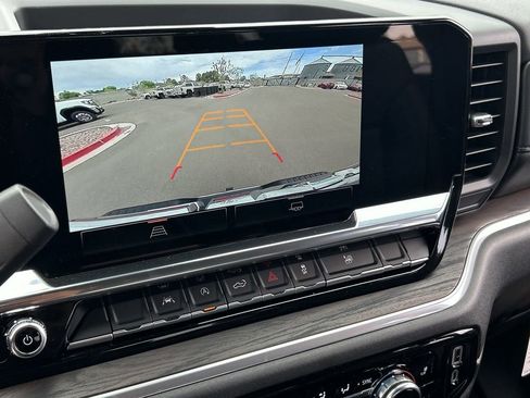 Used 2026 GMC Sierra 1500 SLT AWD/4WD image 15