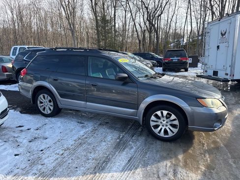 Used 2009 Subaru Outback 2.5i Limited image 8
