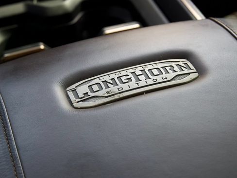 Used 2025 RAM 3500 Longhorn AWD/4WD image 18