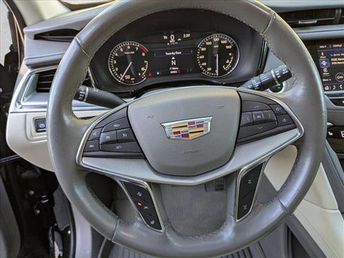 Used 2021 Cadillac XT5 Premium Luxury w/ LPO, Floor Liner Package image 11