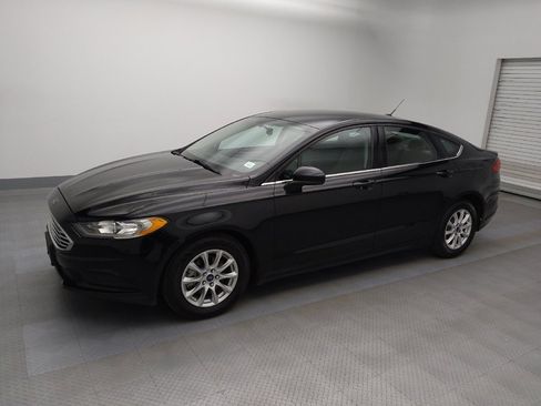 Used 2018 Ford Fusion S image 2